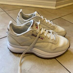 Reebok off-white sneakers